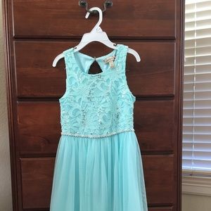 Girls spring dress